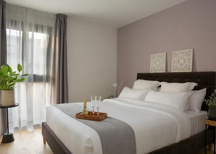 One Bedroom 1202 *