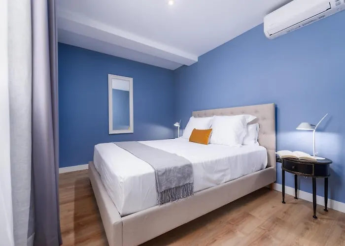 One Bedroom 1202 *